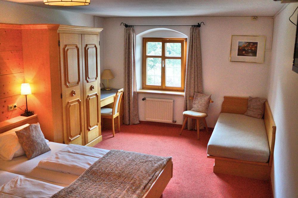 Gasthof Zum Schupfen Hotel Innsbruck Exterior foto